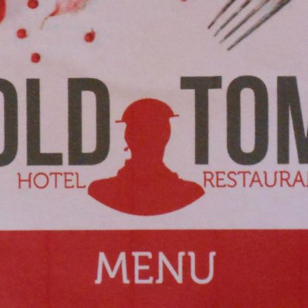 Hotel Old Tom Ипр Экстерьер фото